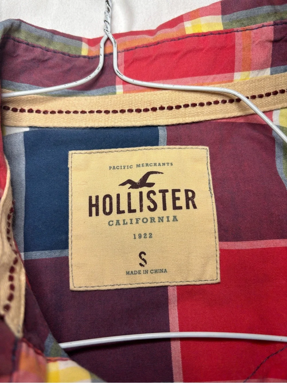 Bundle Wrangler Denim Classic Jeans Hollister Plaid Button Down Boys 16/MenSmall